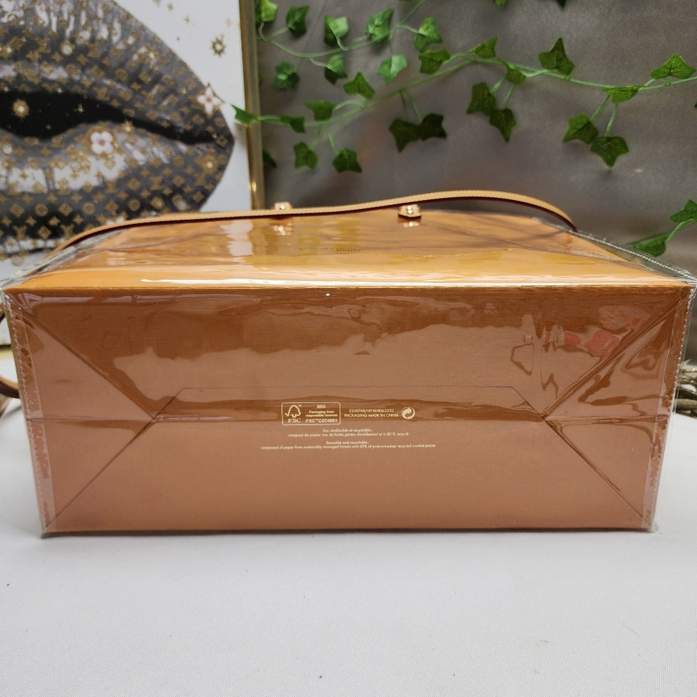 Authentic Louis Vuitton Retail Shopping Bag in A PVC Tote Limited Edition - Picture 8 of 9